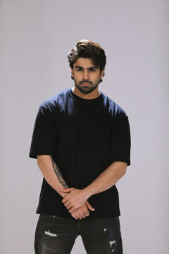 Men Plain Black T-Shirt Oversized