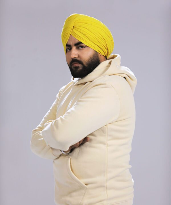 Front Side Handuo Look Right